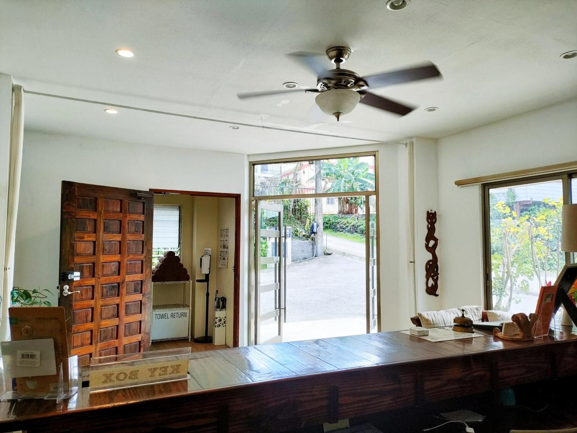 Garden Palace Downtown Koror Exterior foto